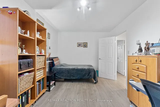 Additional image 30 of 1 Massey Sq Unit 1110