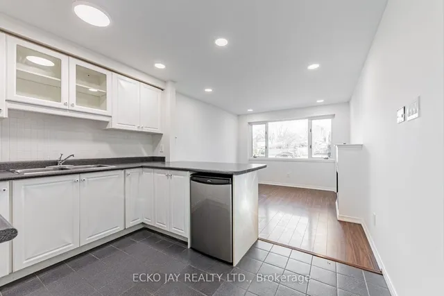 Additional image 16 of 57 Marthclare Ave