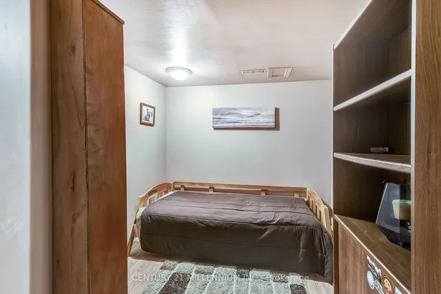 Additional image 24 of 6 Collingwood Ave