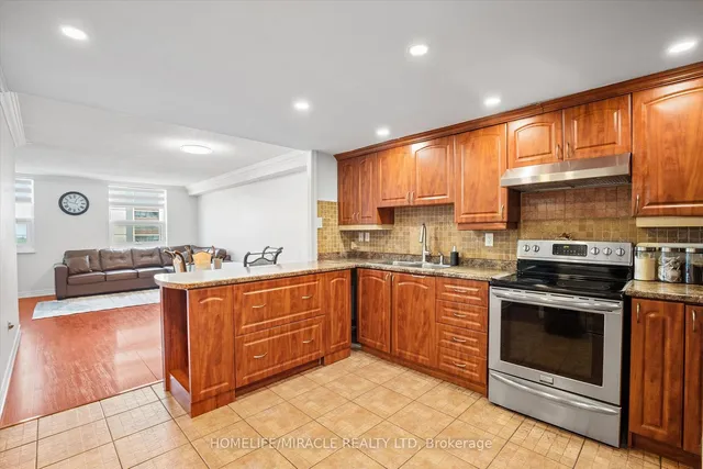 Additional image 6 of 4 Lisa St Unit 1112