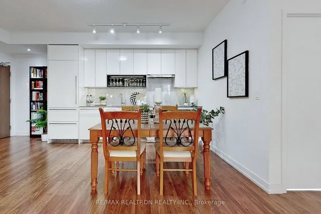 Additional image 9 of 115 Mcmahon Dr Unit 2711