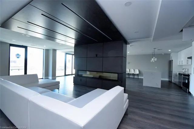 Additional image 36 of 15 Queen St Unit 2112