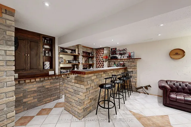 Additional image 31 of 39B Newington Cres