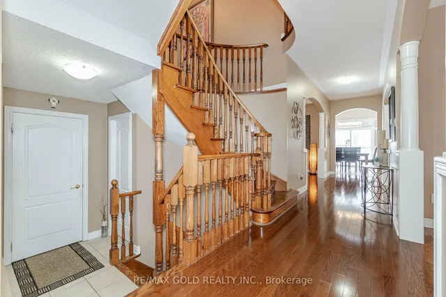 Additional image 19 of 36 Quatro Cres