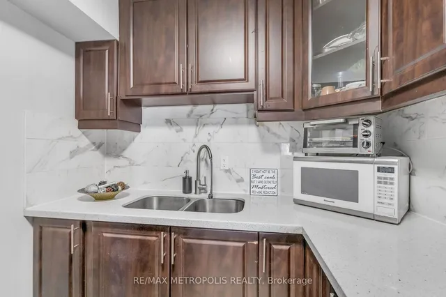 Additional image 13 of 3050 ELLESMERE Rd Unit 1601