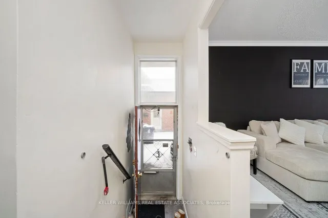 Additional image 5 of 53 Amoro Dr