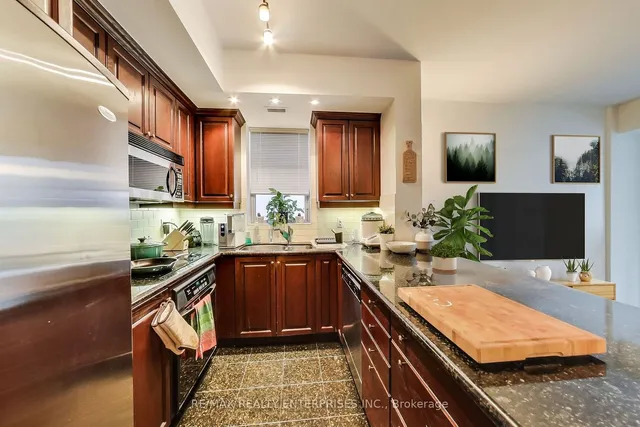 Additional image 6 of 77 Mcmurrich St Unit 310