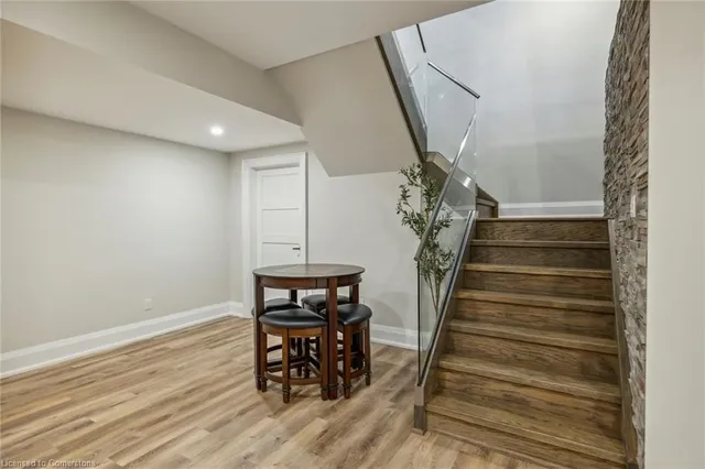 Additional image 38 of 60 Garden Ave