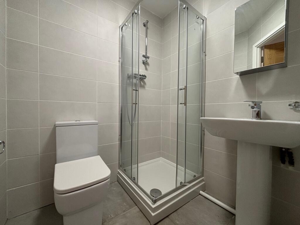 Additional image 3 of The Mint