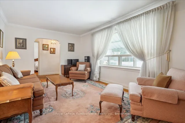 Additional image 10 of 21 Shaver Ave