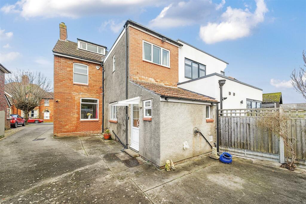 Additional image 11 of Hillgrove Avenue, Yeovil