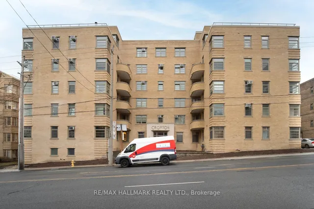 717 Eglinton Ave Unit 107