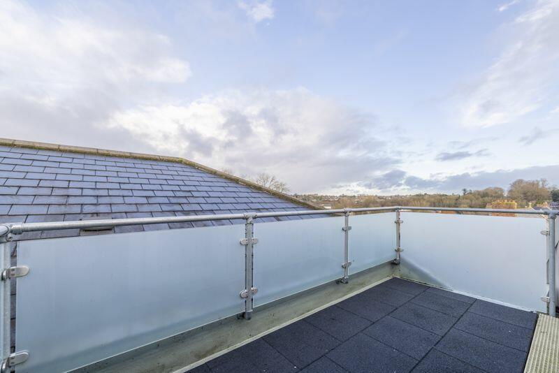 Additional image 18 of A contemporary penthouse apartment in central Frome