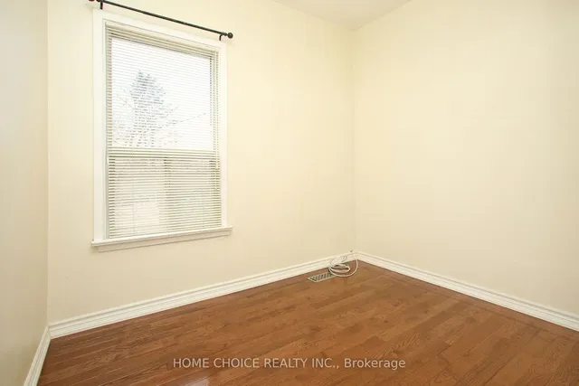 Additional image 14 of 106 Carlaw Ave