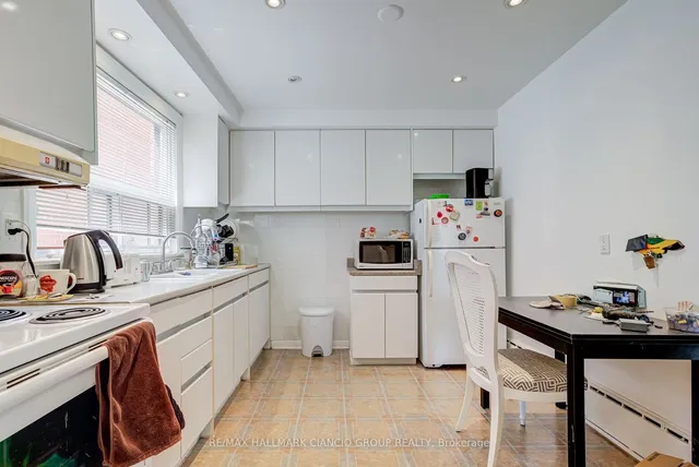 Additional image 14 of 38 Pendeen Ave