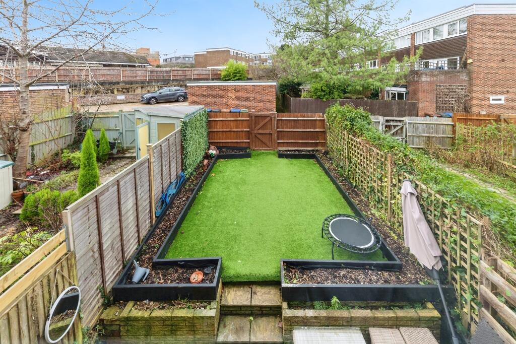 Additional image 16 of Park Meadow, Hatfield