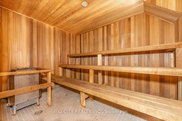 Additional image 31 of 570 Wellington St Unit 12B