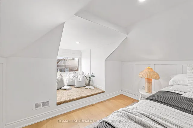 Additional image 22 of 20 Walter Ave