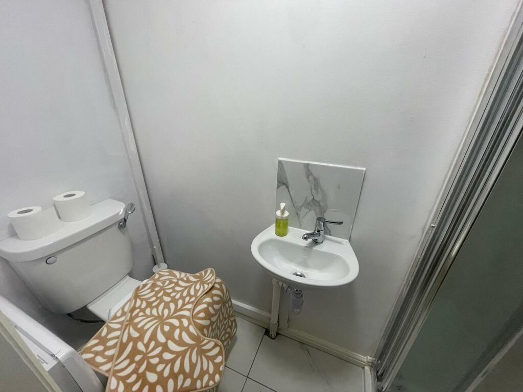 Additional image 43 of Birmingham Road, Marlbrook