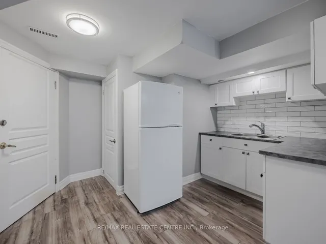 Additional image 26 of 28 Huntley Crt
