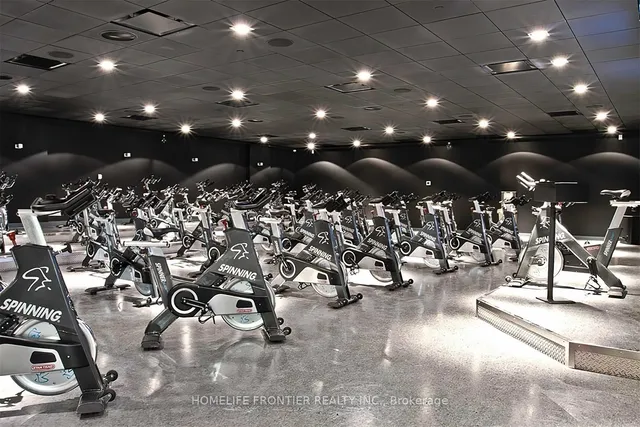 Additional image 3 of 386 Yonge St Unit 918