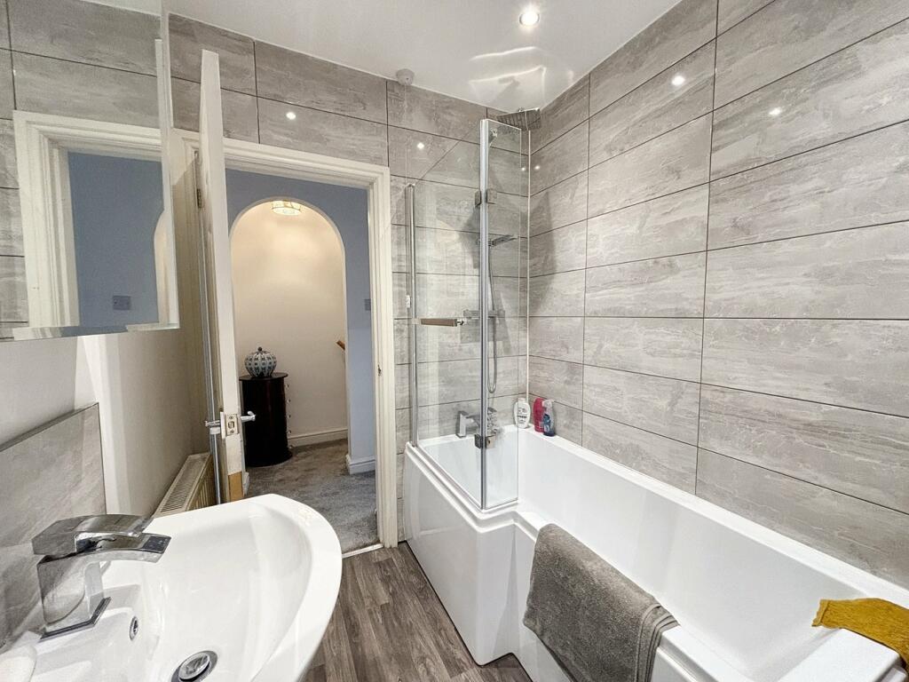 Additional image 9 of Albion Road, Bradford, BD10