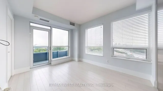 Additional image 15 of 120 Harrison Garden Blvd Unit 1427