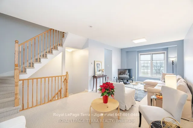 Additional image 11 of 2220 Queensway Dr Unit 2