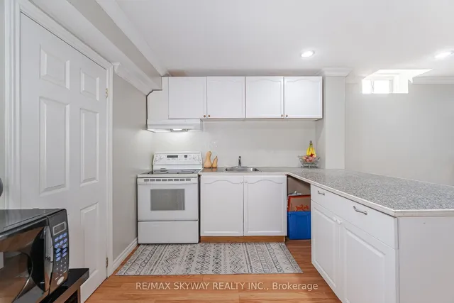 Additional image 30 of 122 Valonia Dr