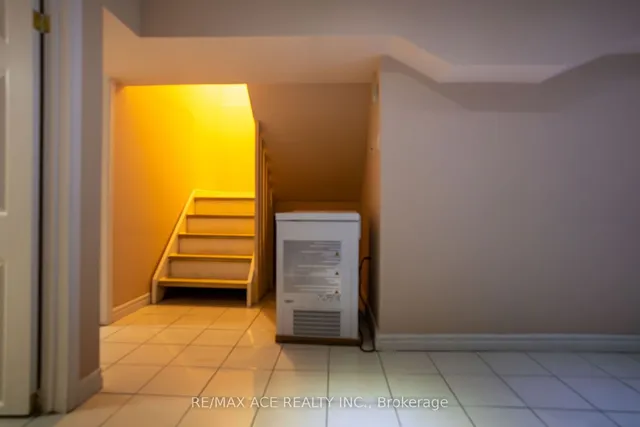 Additional image 24 of 47 John Stoner Dr