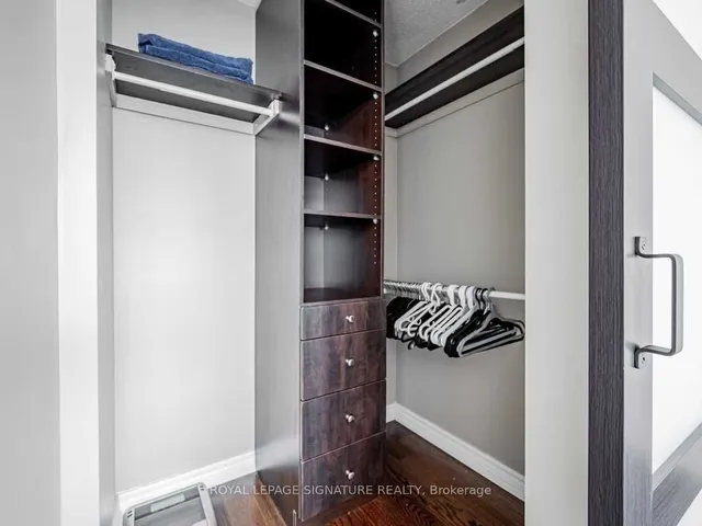 Additional image 15 of 30 Grand Trunk Cres Unit 3906