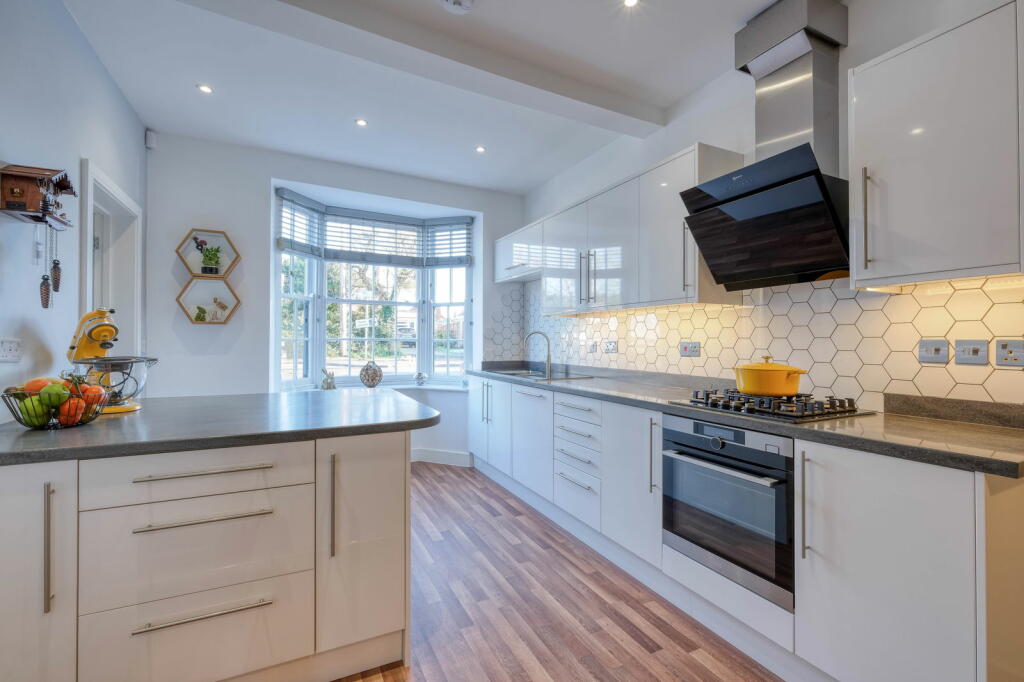 Additional image 3 of Evesham Road, Astwood Bank, Redditch B96 6AA