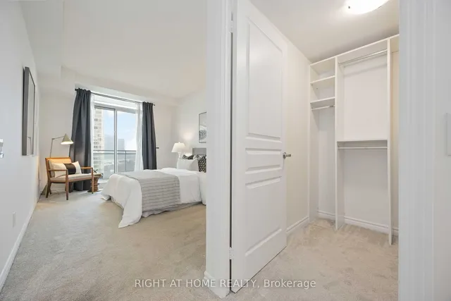 Additional image 17 of 5 Marine Parade Dr Unit 910