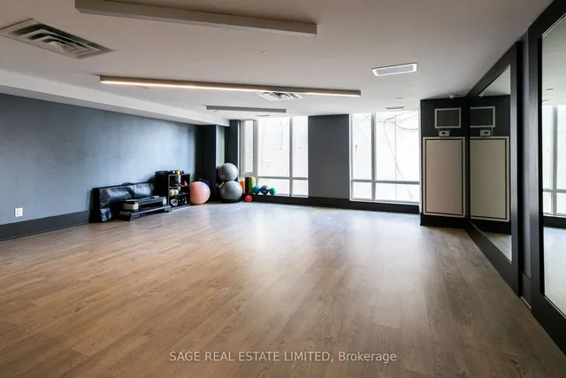 Additional image 29 of 60 Berwick Ave Unit 816