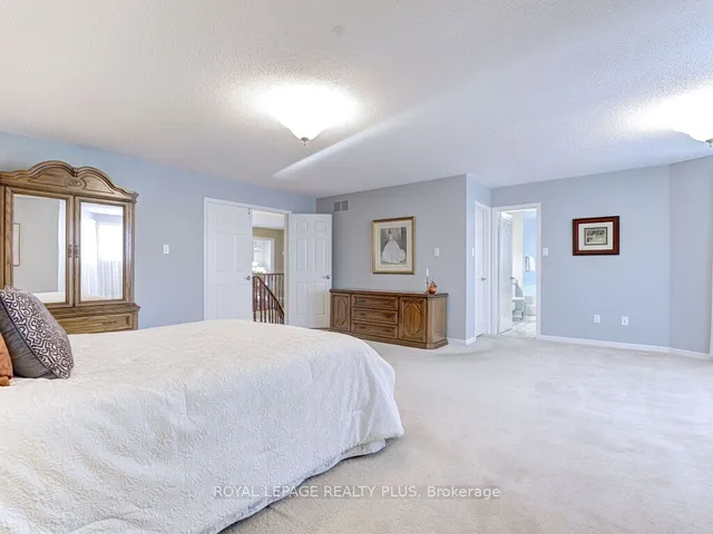 Additional image 20 of 599 Chagall Crt