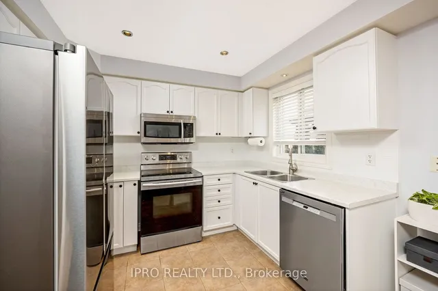 Additional image 13 of 39 Silver Egret Rd