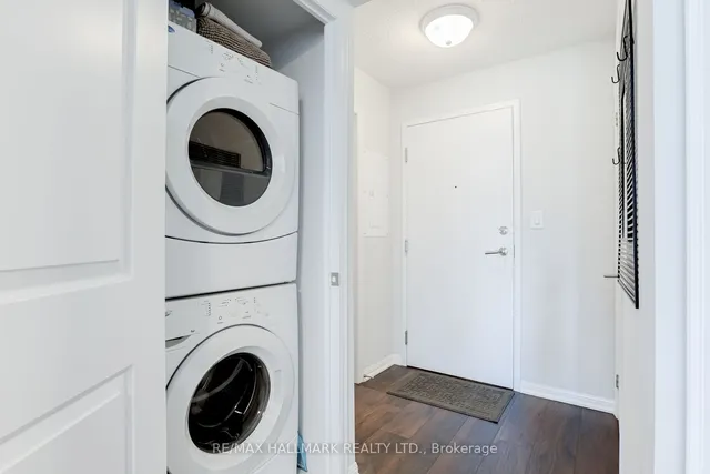 Additional image 22 of 400 Adelaide St Unit 2110