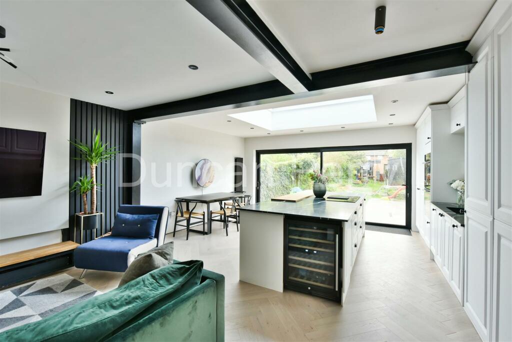 Additional image 20 of Holloways Lane, Welham Green