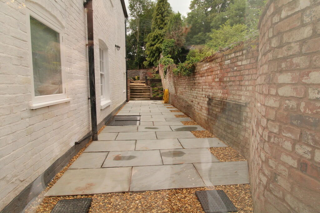 Additional image 15 of 49 Lee Crescent