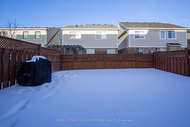 Additional image 32 of 431 Baverstock Cres