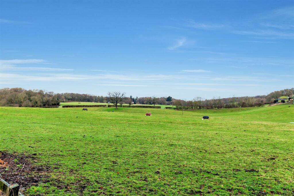 Additional image 25 of Tewin Hill, Tewin, Welwyn