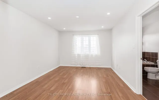 Additional image 22 of 8 Wicklow Rd