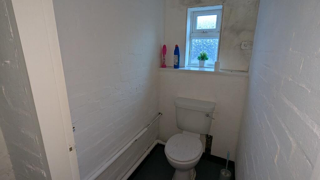 Additional image 4 of Unit 16 At 17, Reddicap Trading Estate, Sutton Coldfield, B75 7BU