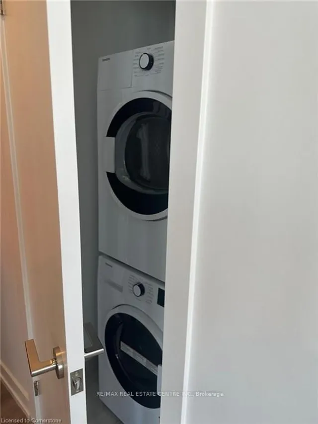 Additional image 23 of 15 Wellington St Unit 2612