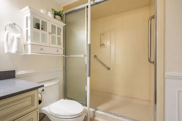 Additional image 22 of 5280 Lakeshore Rd Unit 911