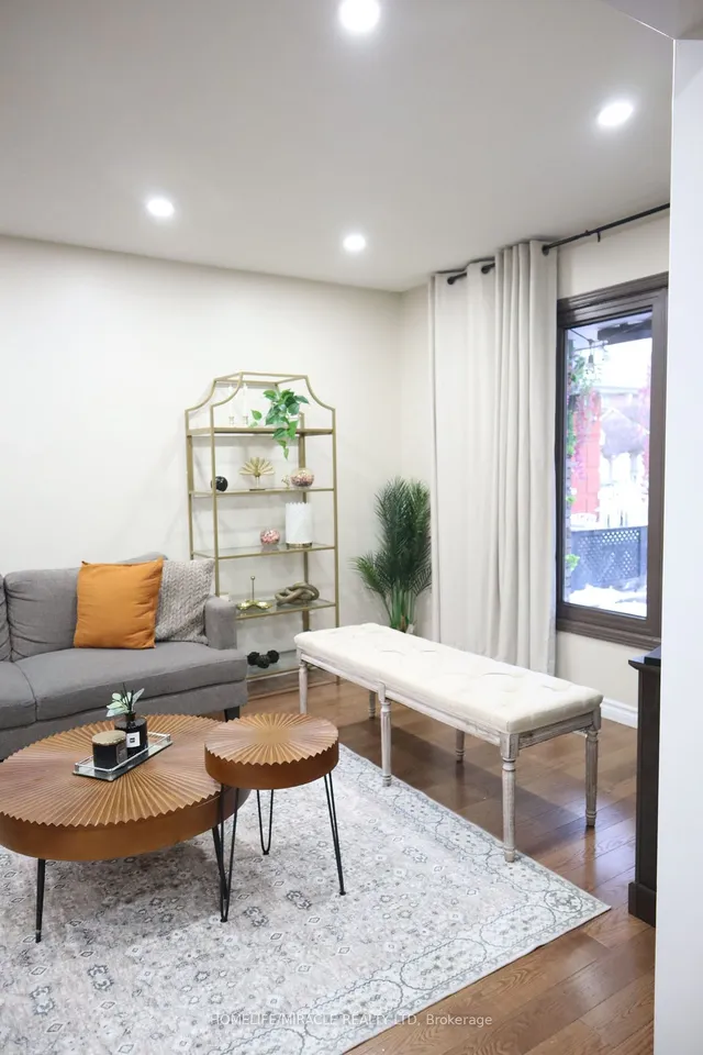 Additional image 16 of 22 Cranberry Cres