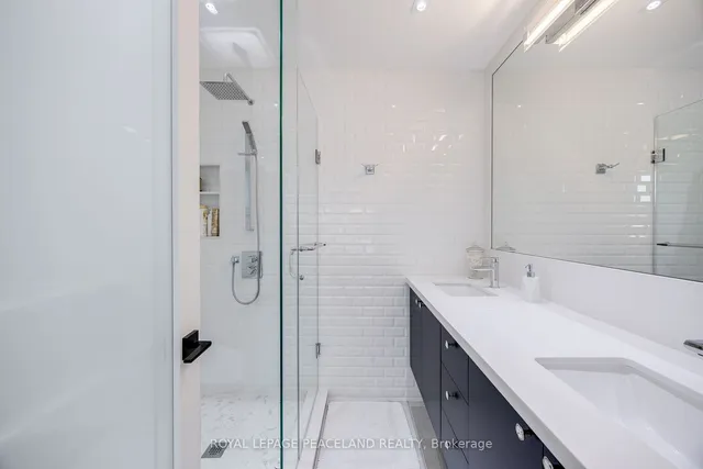 Additional image 16 of 38 Farmcrest Dr