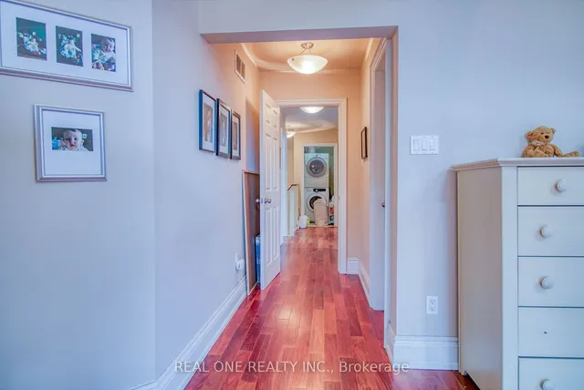 Additional image 12 of 129 Imperial St