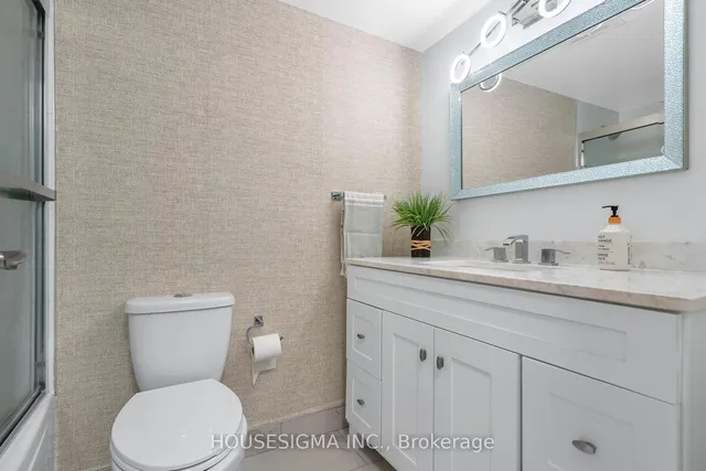 Additional image 22 of 716 The West Mall Unit 1402