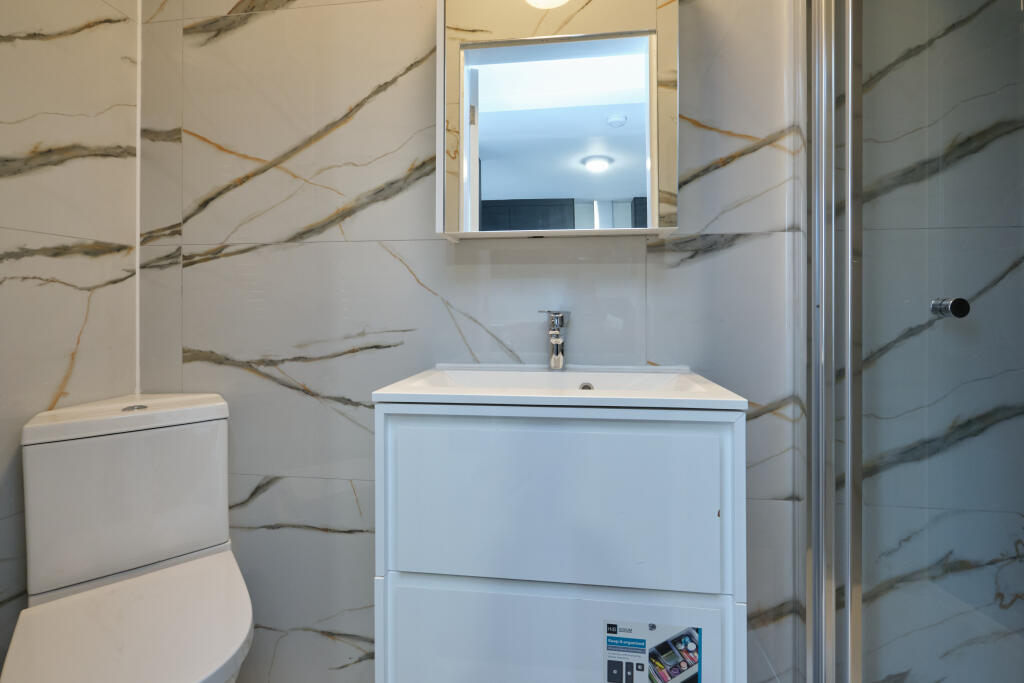 Additional image 14 of Warley Road, Oldbury, B68